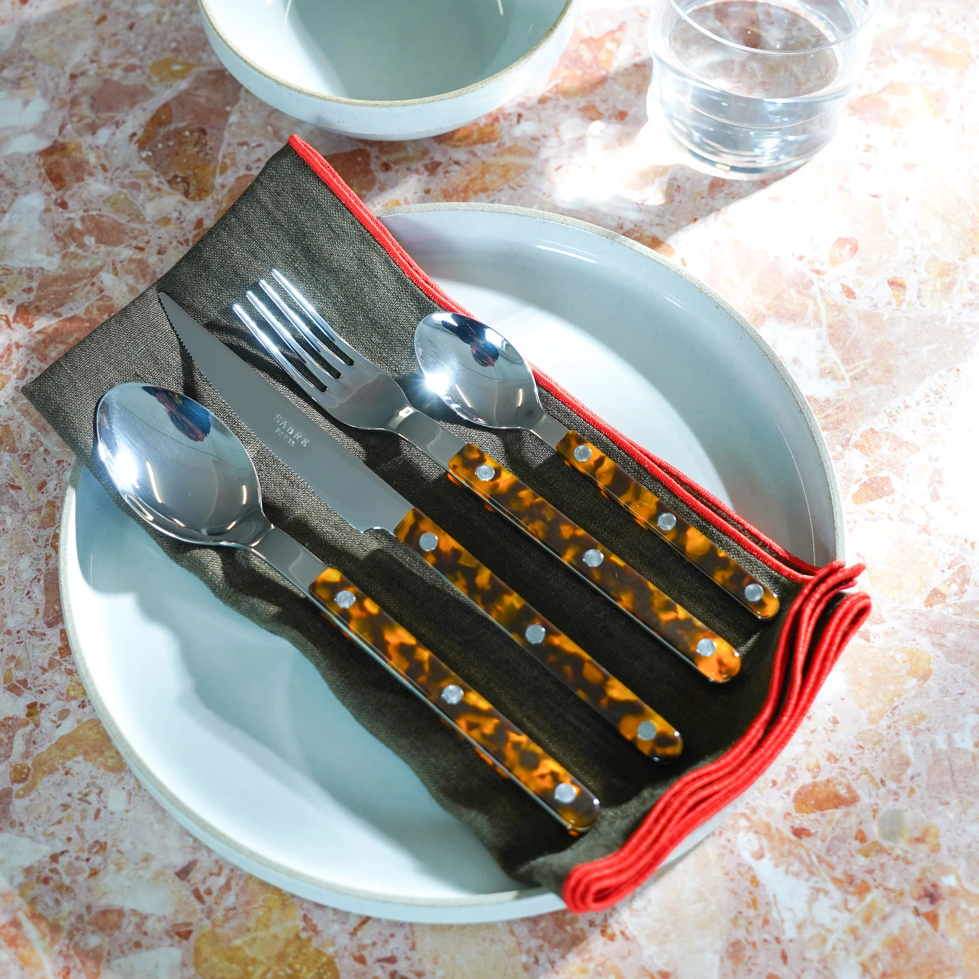Bistrot Flatware, Tortoise, 4pc - Image 2