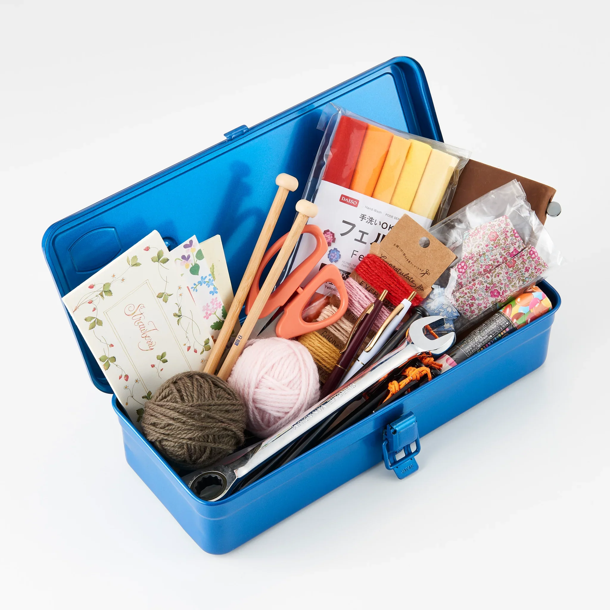 T-320 Steel Toolbox with Top Handle and Flat Lid - Image 8